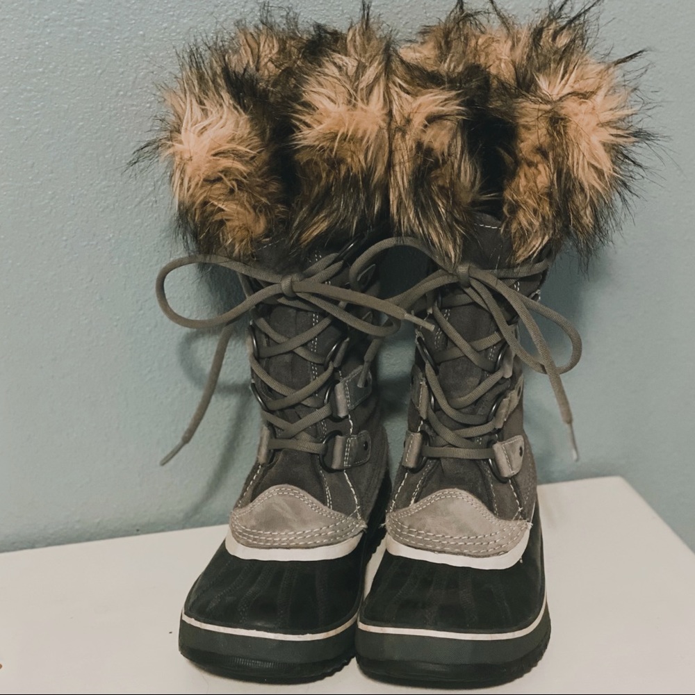 Sorrel Joan of Arctic winter boots